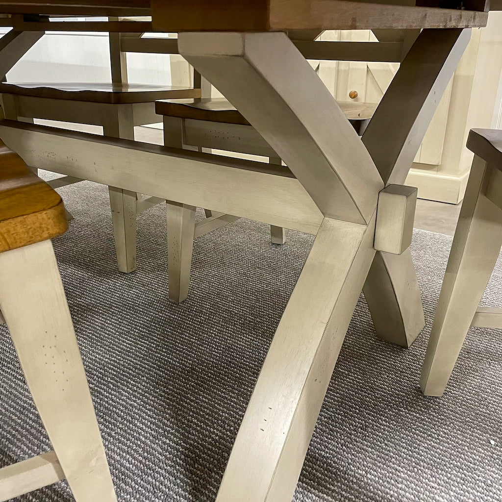 Quinton Pedestal Table & 6 Chairs