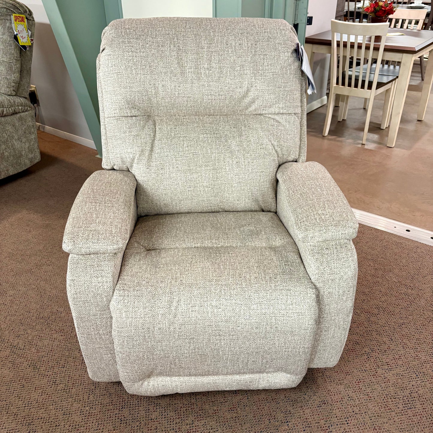 Maverly Desert Wallsaver Recliner