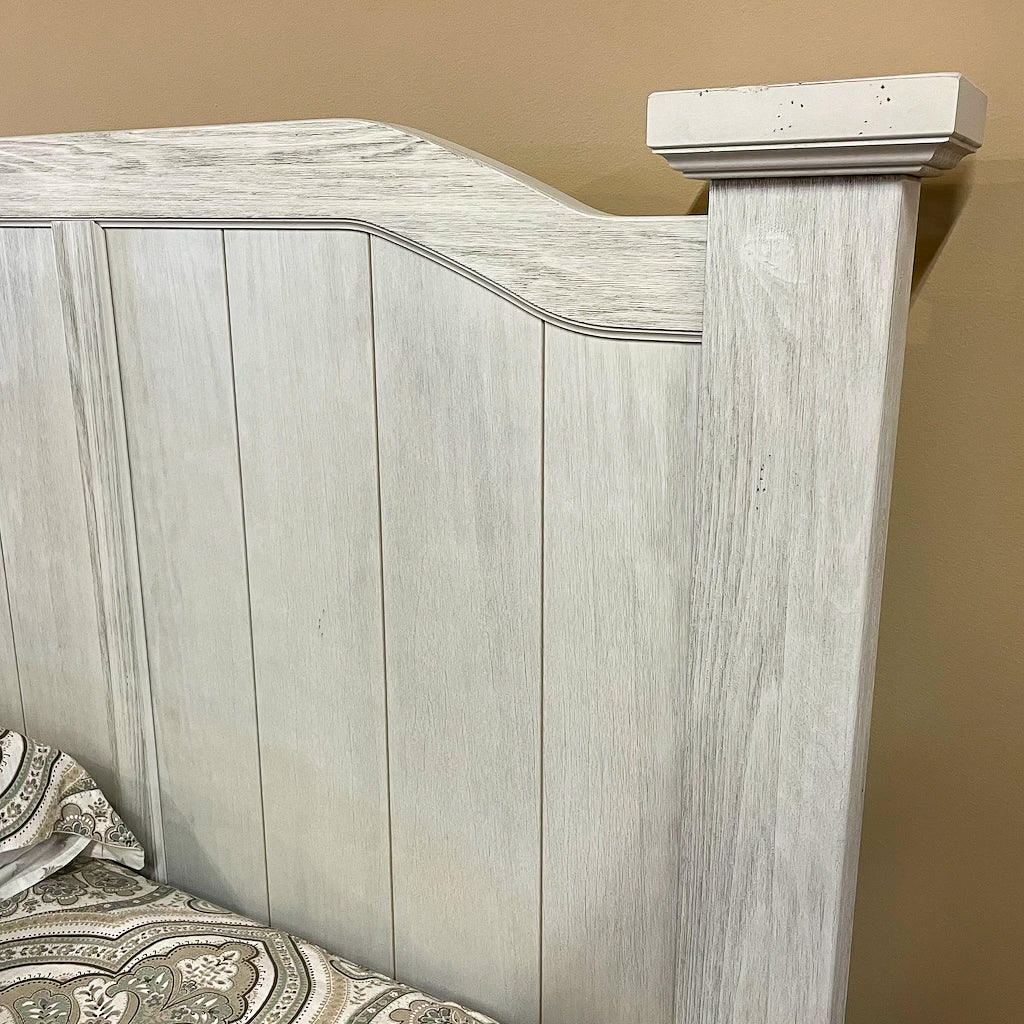 King White Arch Bedroom