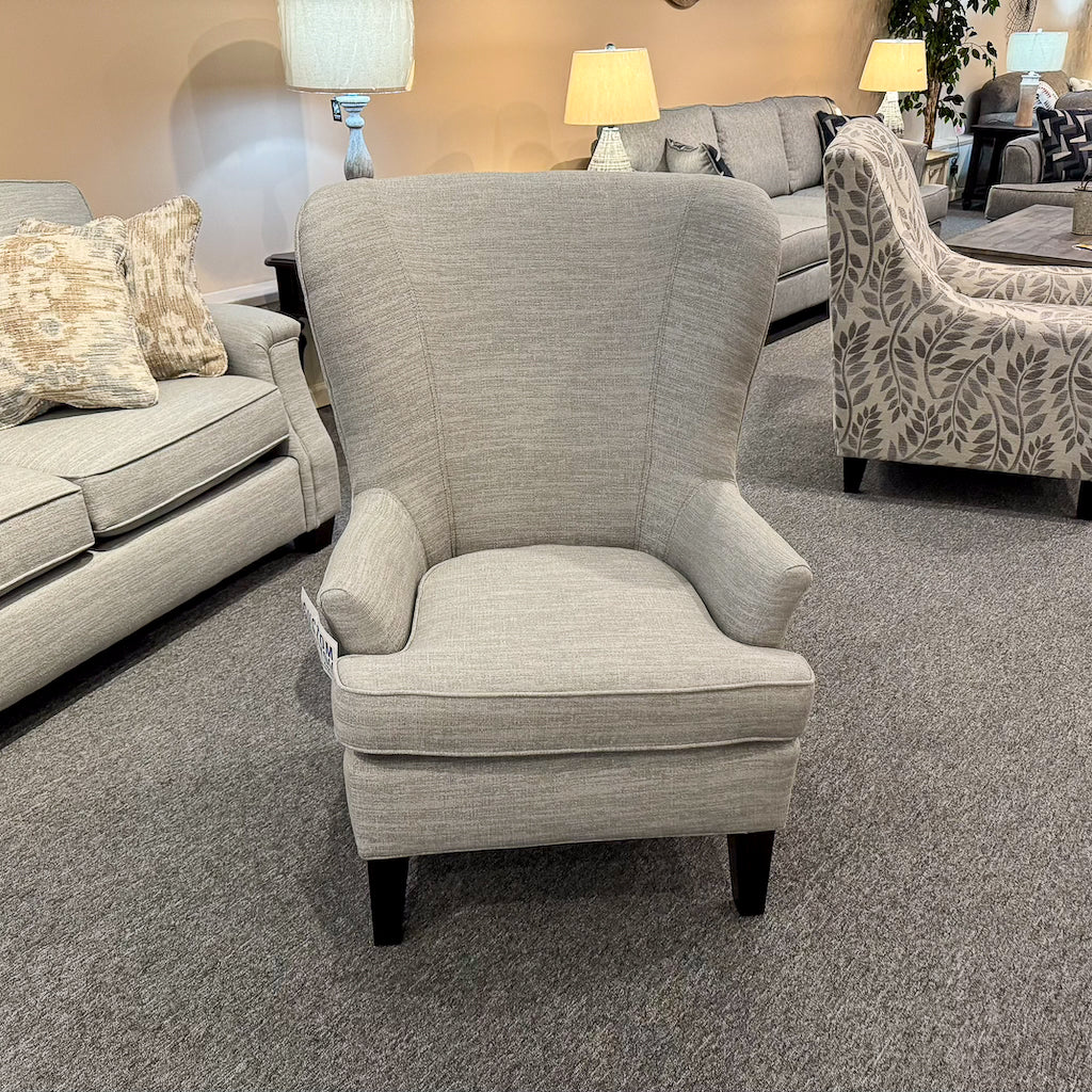 Saylor Wren Shadow Chair