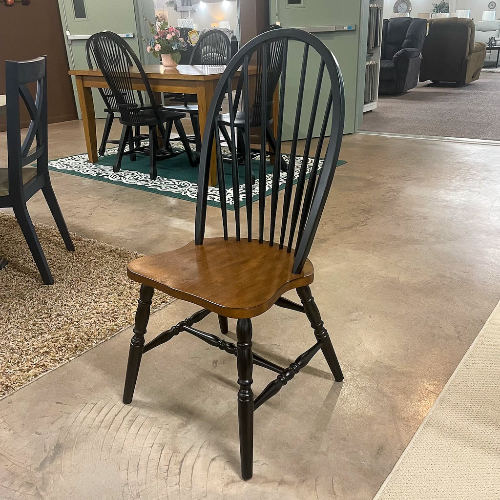 Simple Turning Leg Table & 2 Chairs