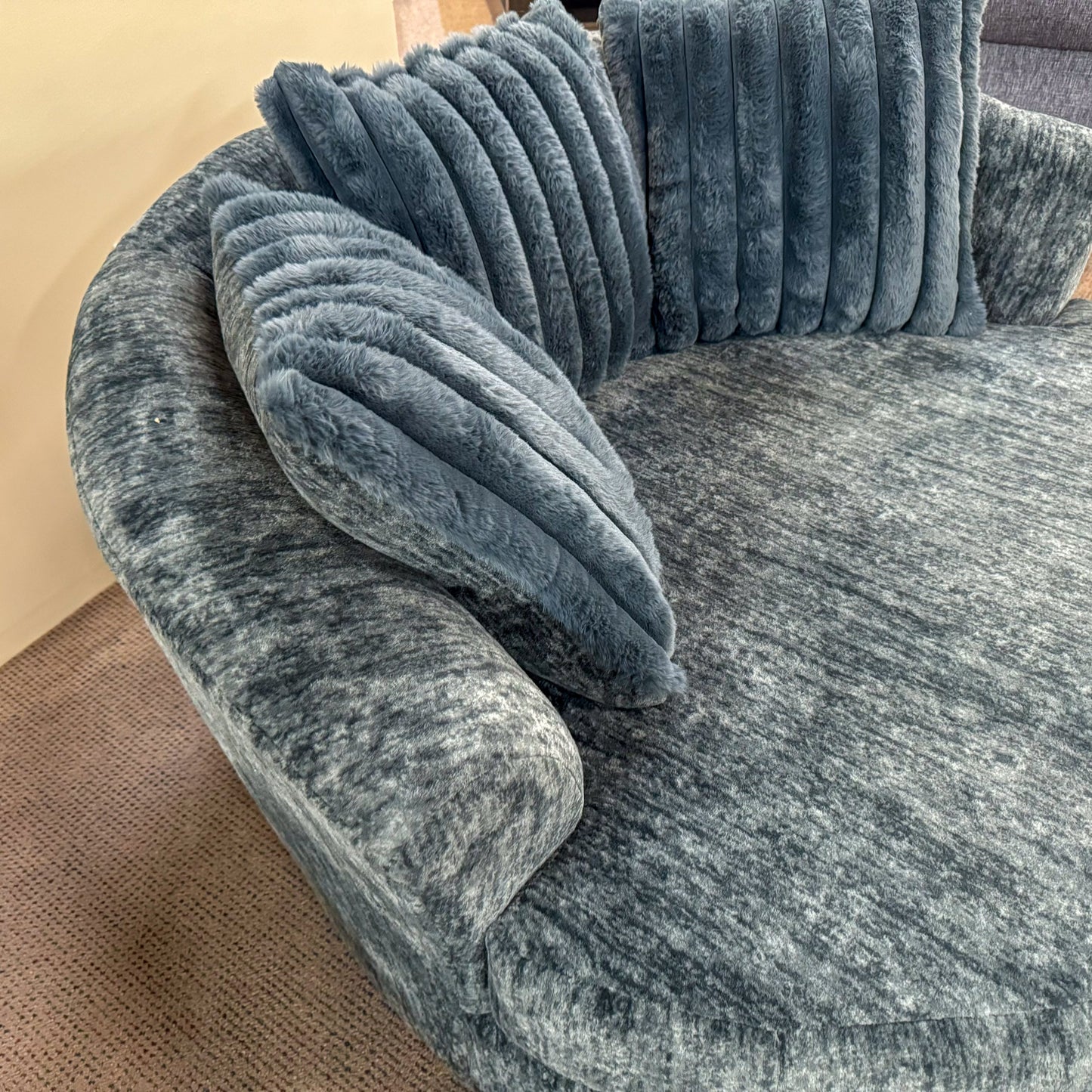 Galactic 360 Swivel Chair