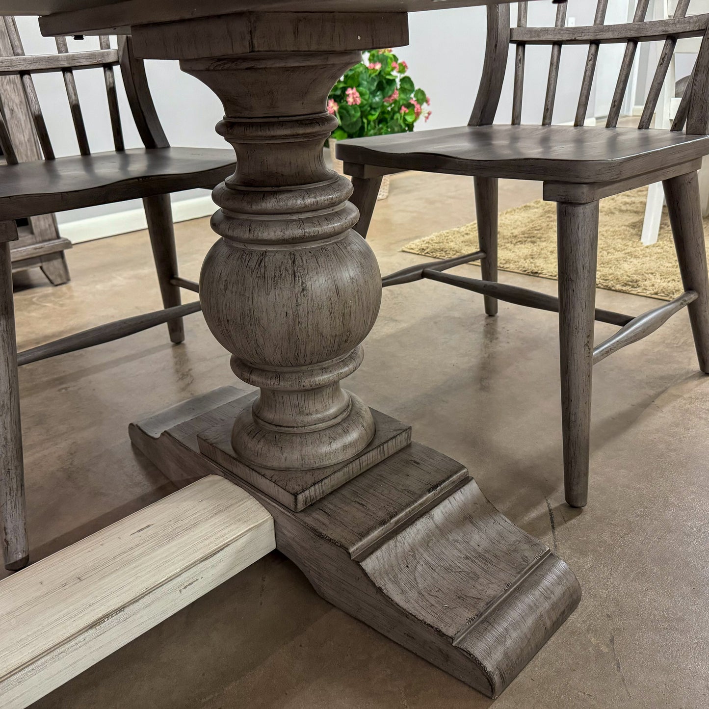 River Place Windsor Table & 6 Chairs