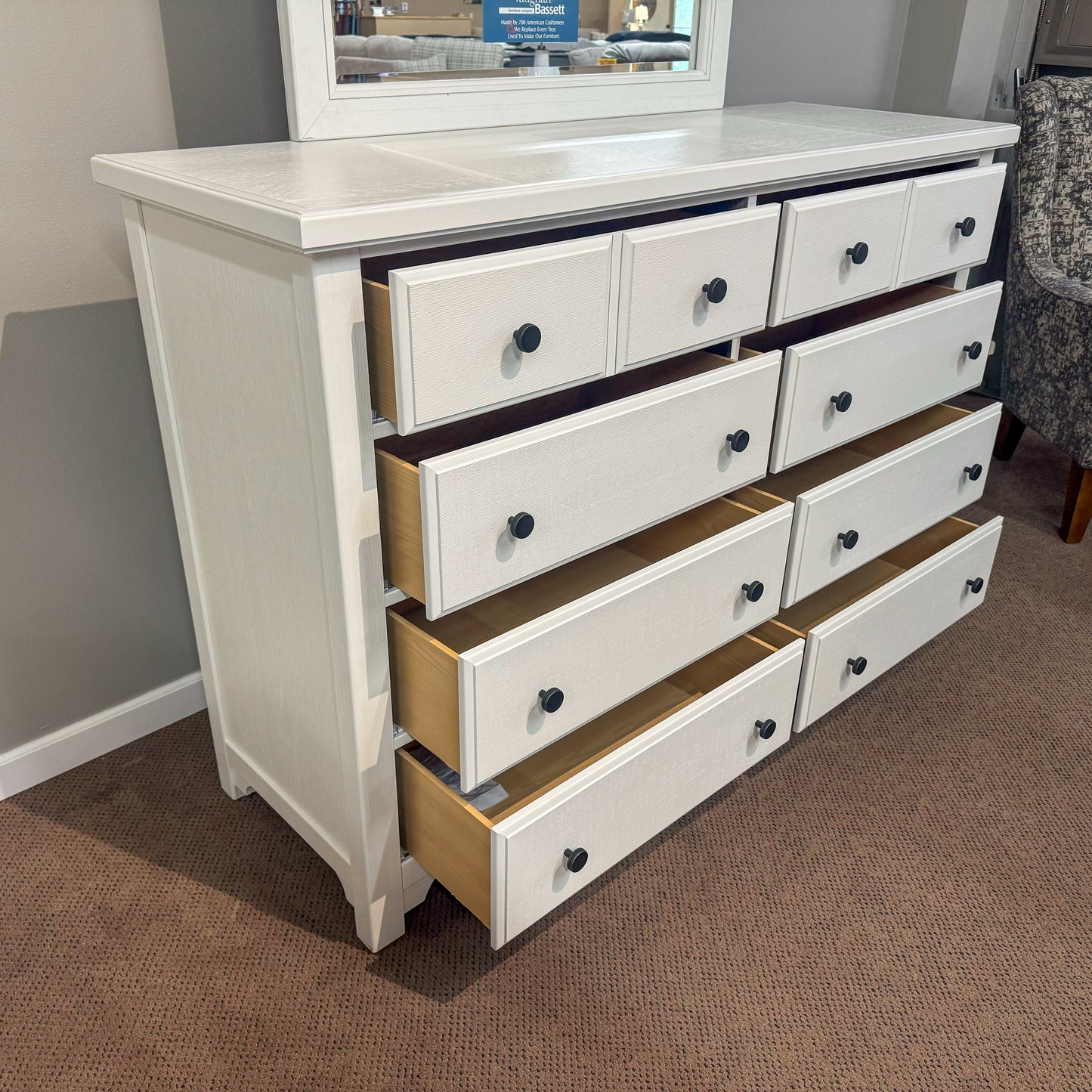 Cool Farmhouse Dresser & Mirror