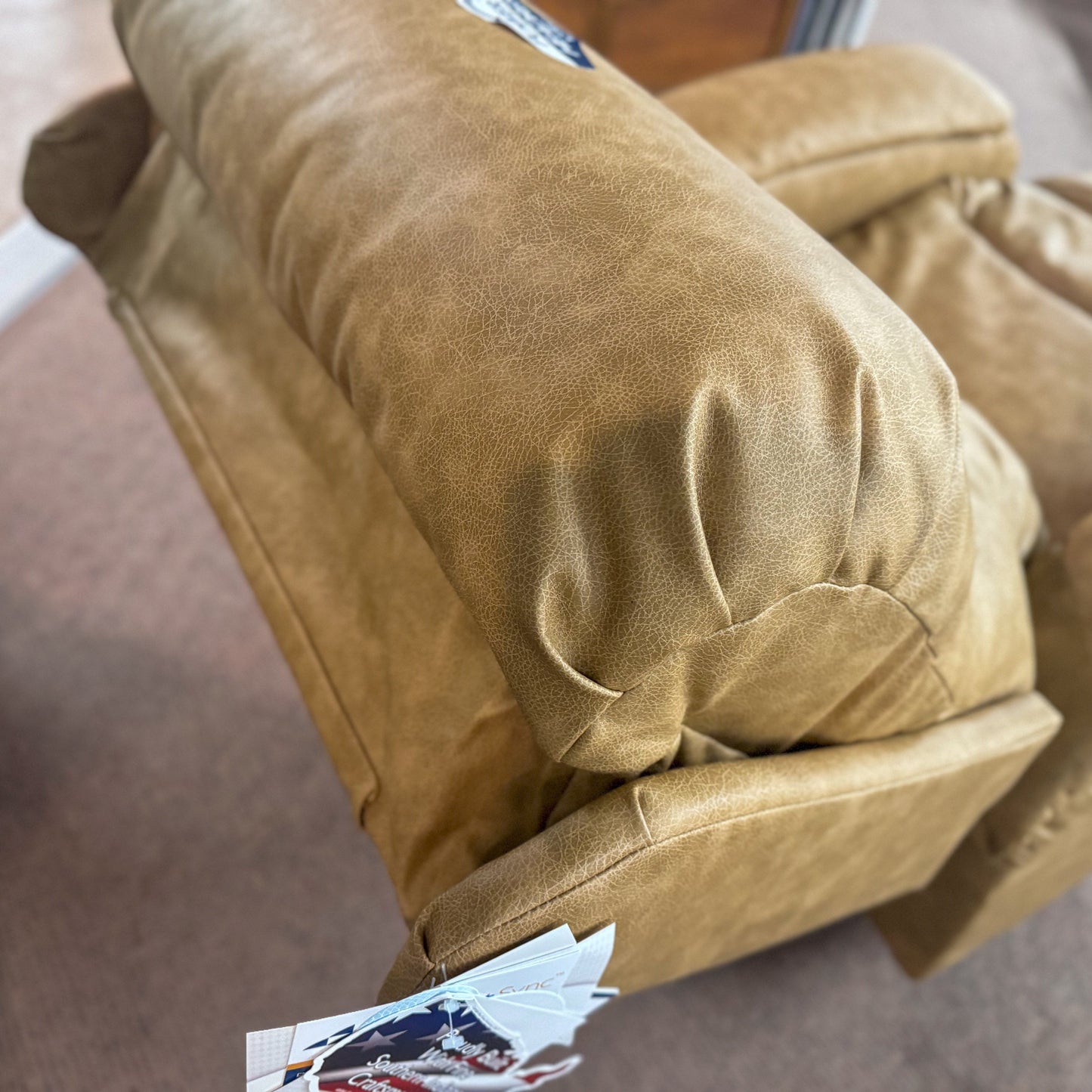 Maverly Pecan Power Recliner With Power Headrest