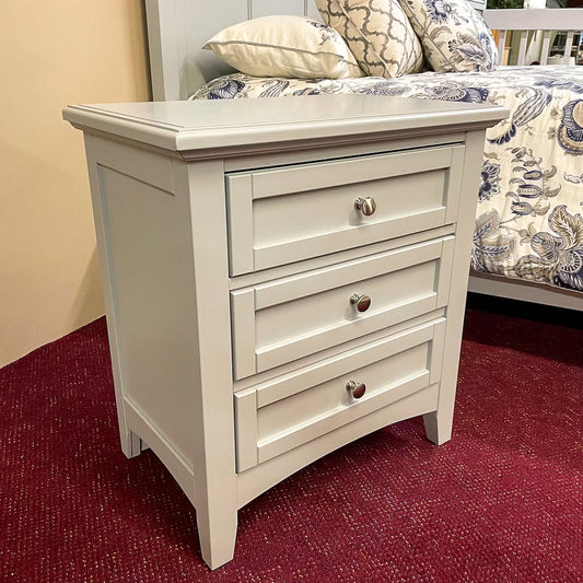Moe Gray 2-Drawer Nightstand