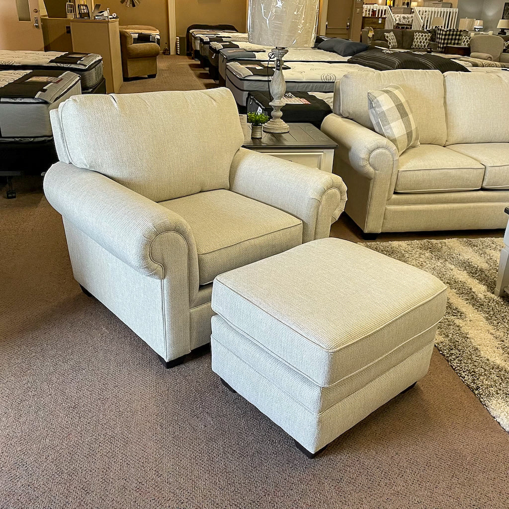 Brett Invitation Linen Ottoman