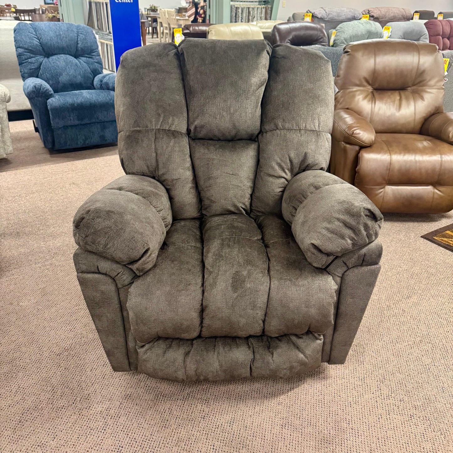 Lucas Kona Wallsaver Recliner