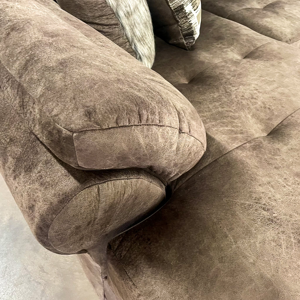 Wonderland Cola Chaise Sofa