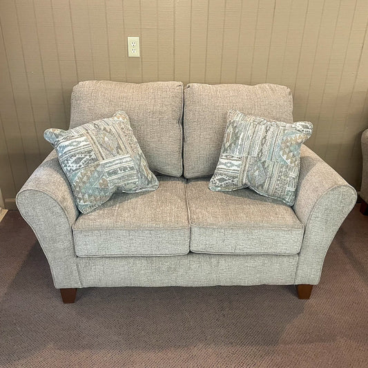 Paxton Living Large Tobacco Loveseat