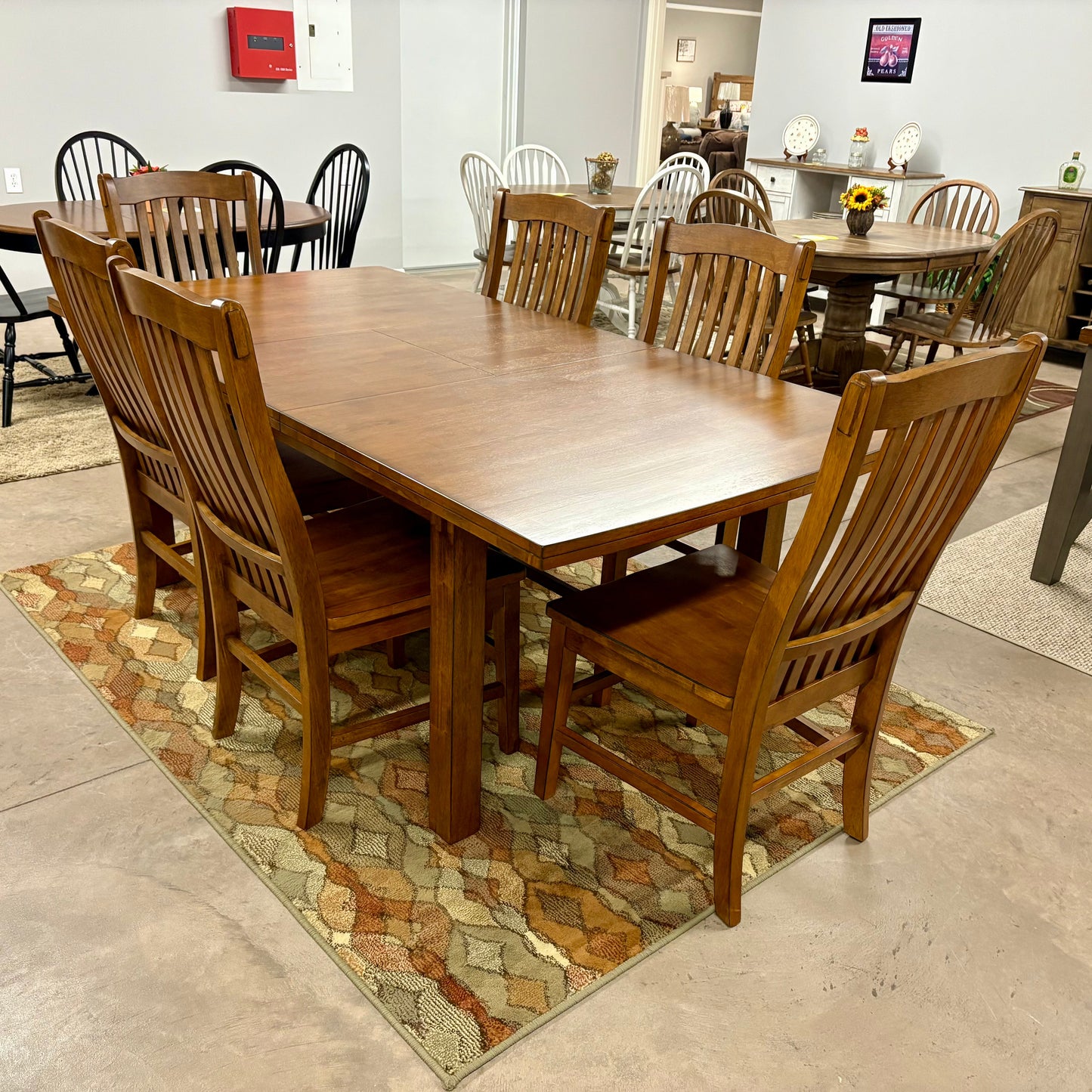 Wold Creek Dining Table & 6 Chairs