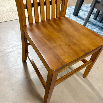 Wold Creek Dining Table & 6 Chairs