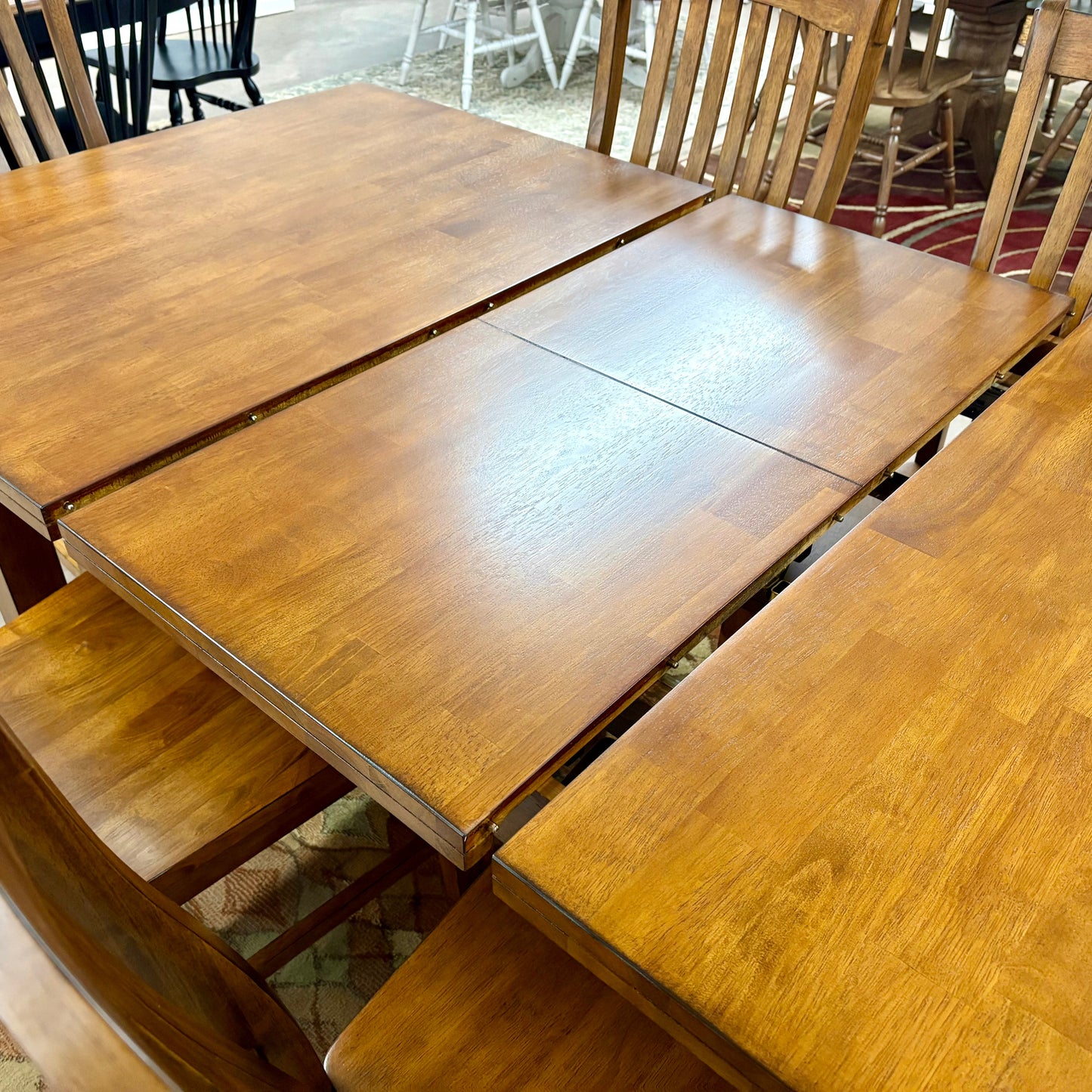Wold Creek Dining Table & 6 Chairs