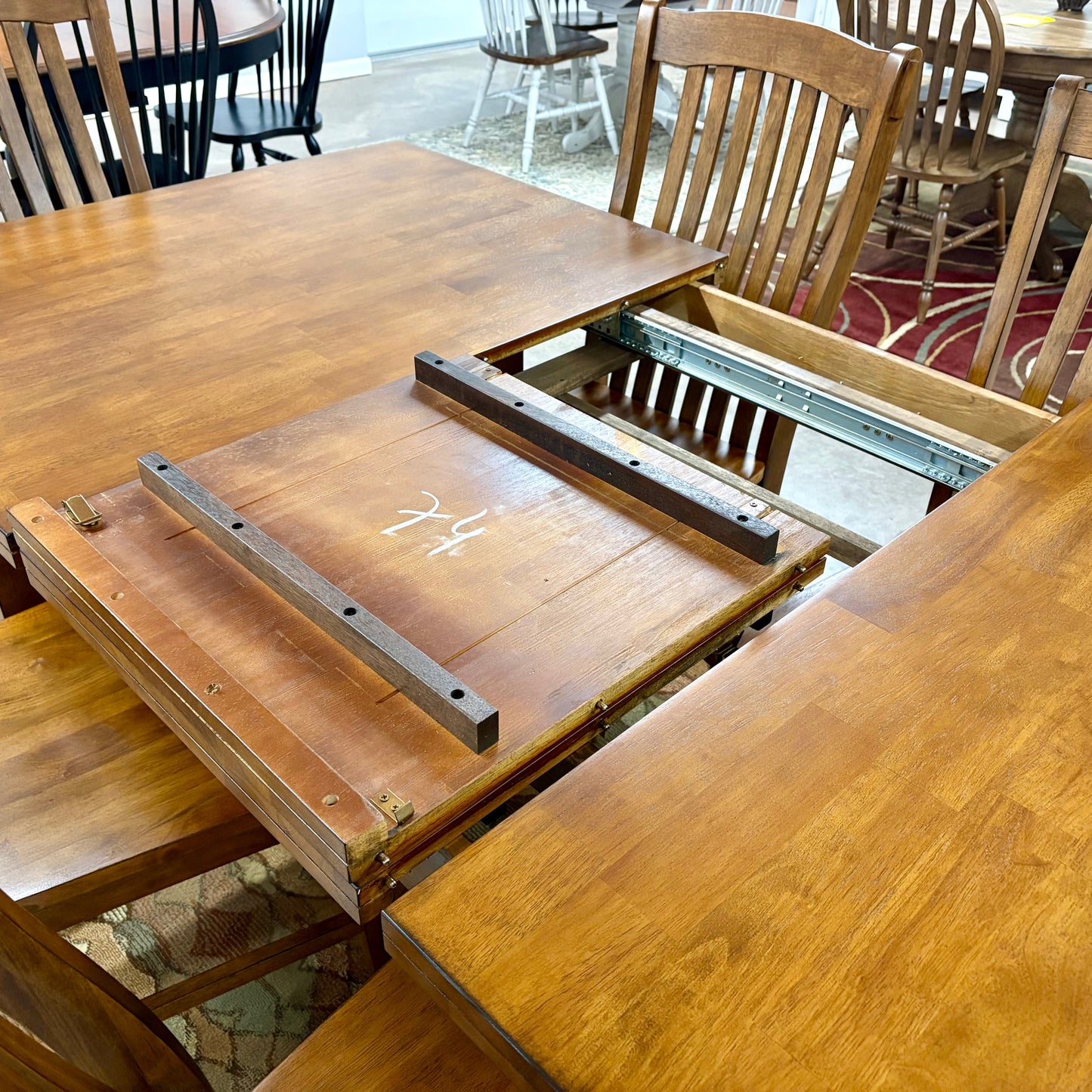 Wold Creek Dining Table & 6 Chairs