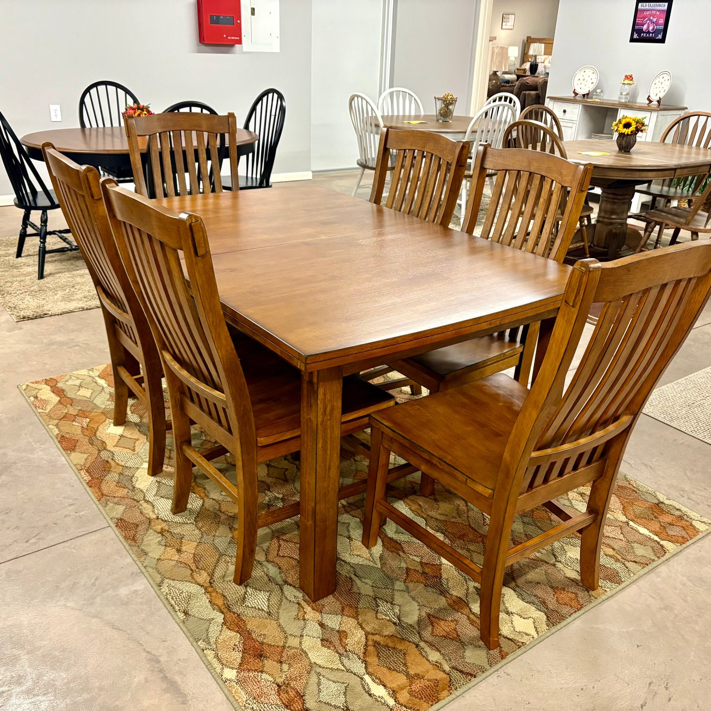 Wold Creek Dining Table & 6 Chairs