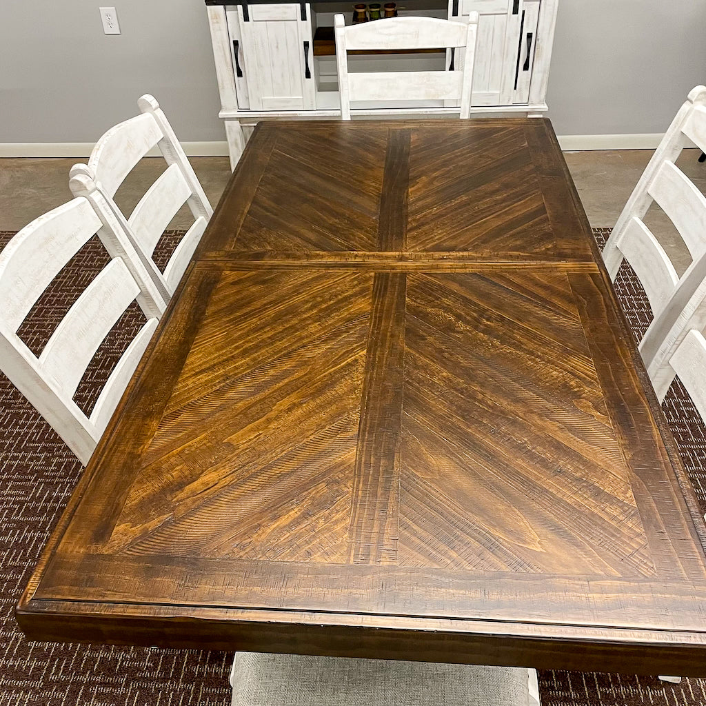 Valebeck Table & 6 Chairs