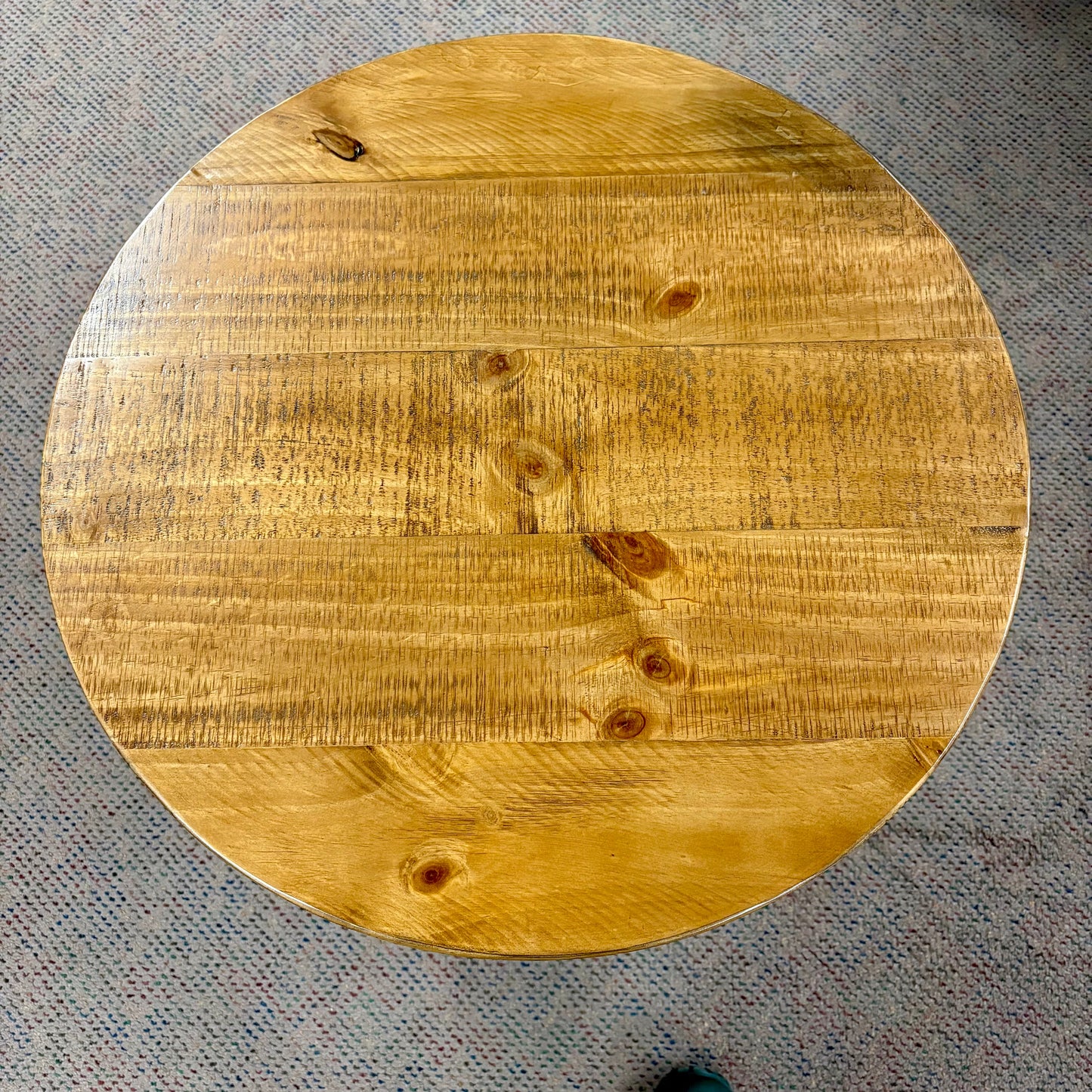 Mackifeld Coffee Table & 2 End Table