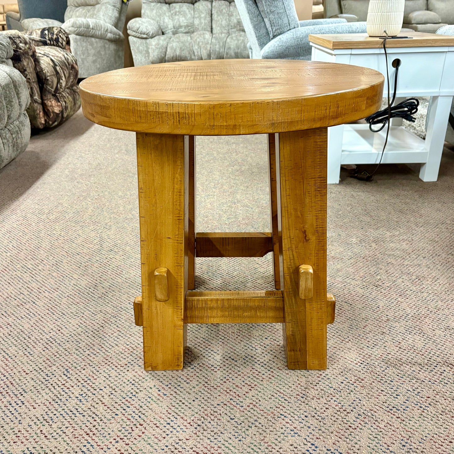 Mackifeld Coffee Table & 2 End Table