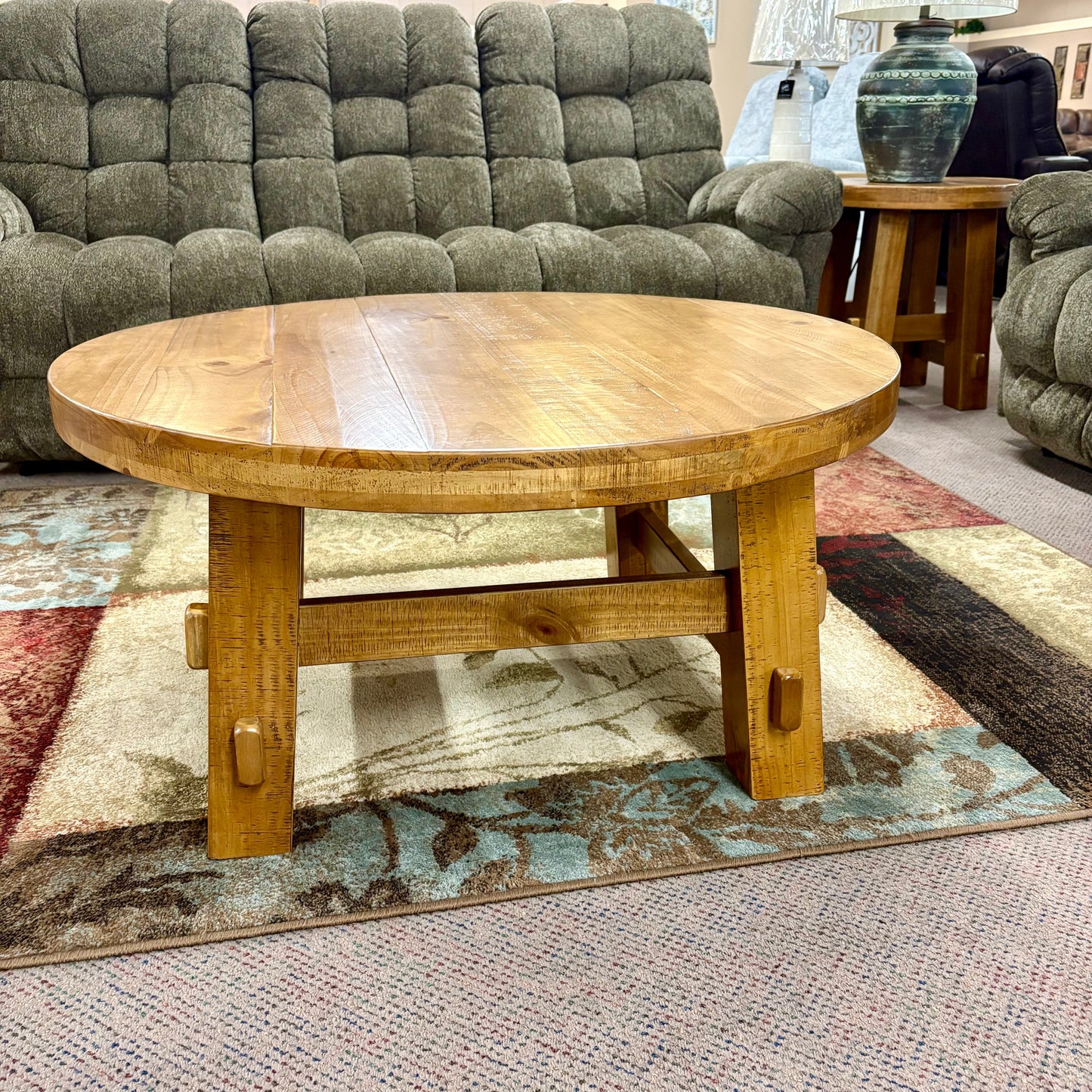 Mackifeld Coffee Table & 2 End Table