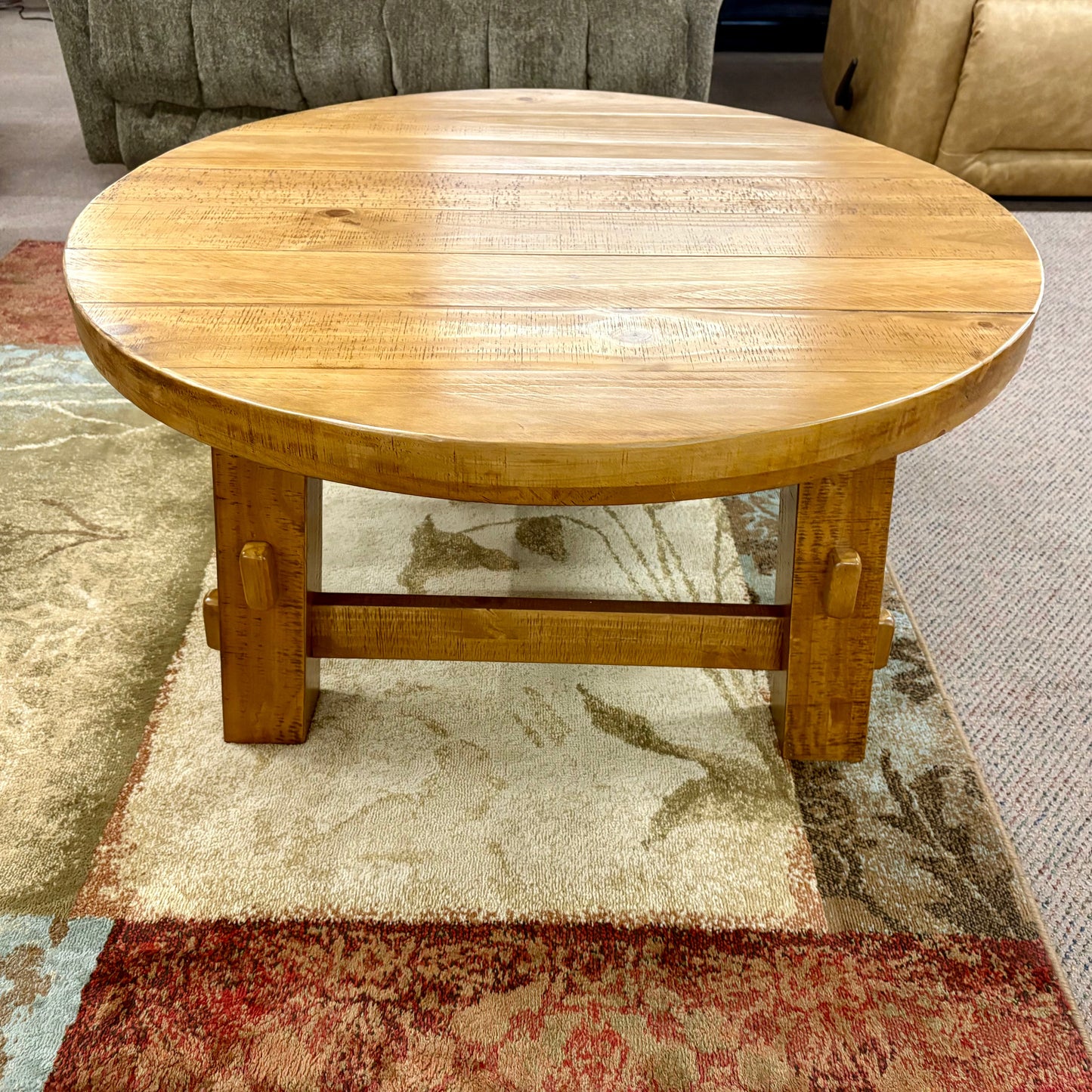 Mackifeld Coffee Table & 2 End Table