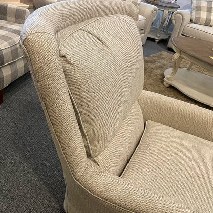 Loren Invitation Linen Chair