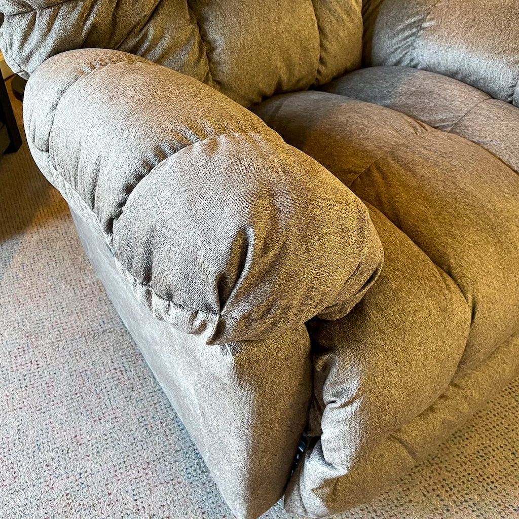 Brosmer Cafe Power Recliner With Power Headrest