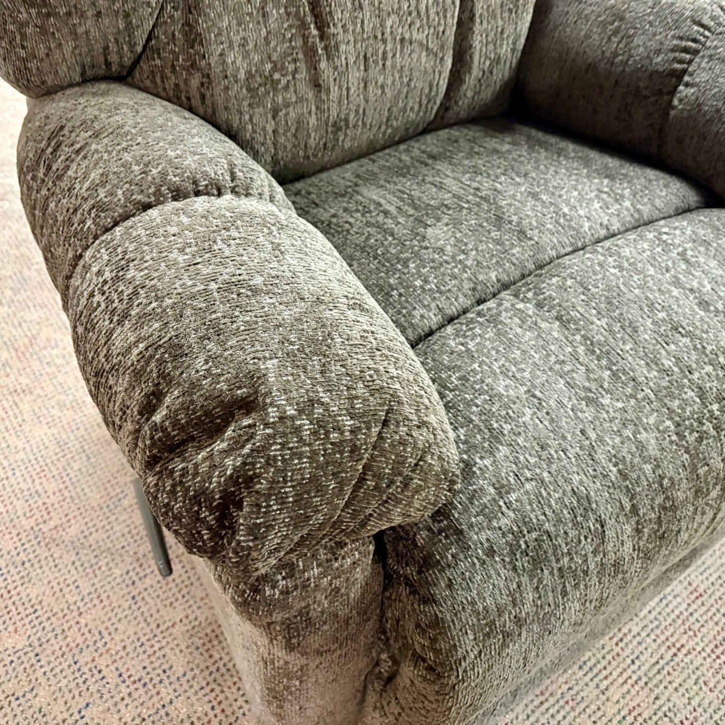 Romulus Leather Rocler Recliner