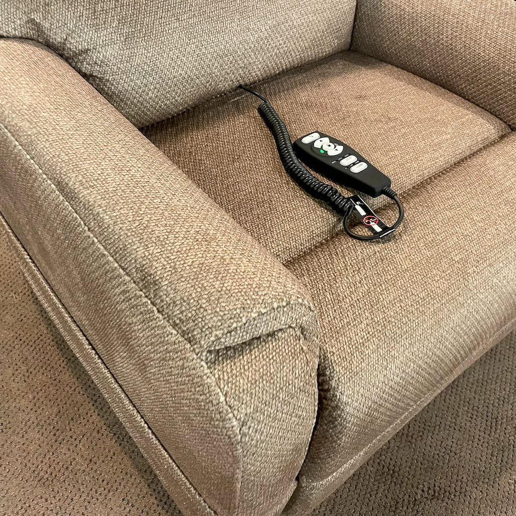 Bellagio Stone Lift Chair With Heat & Massage