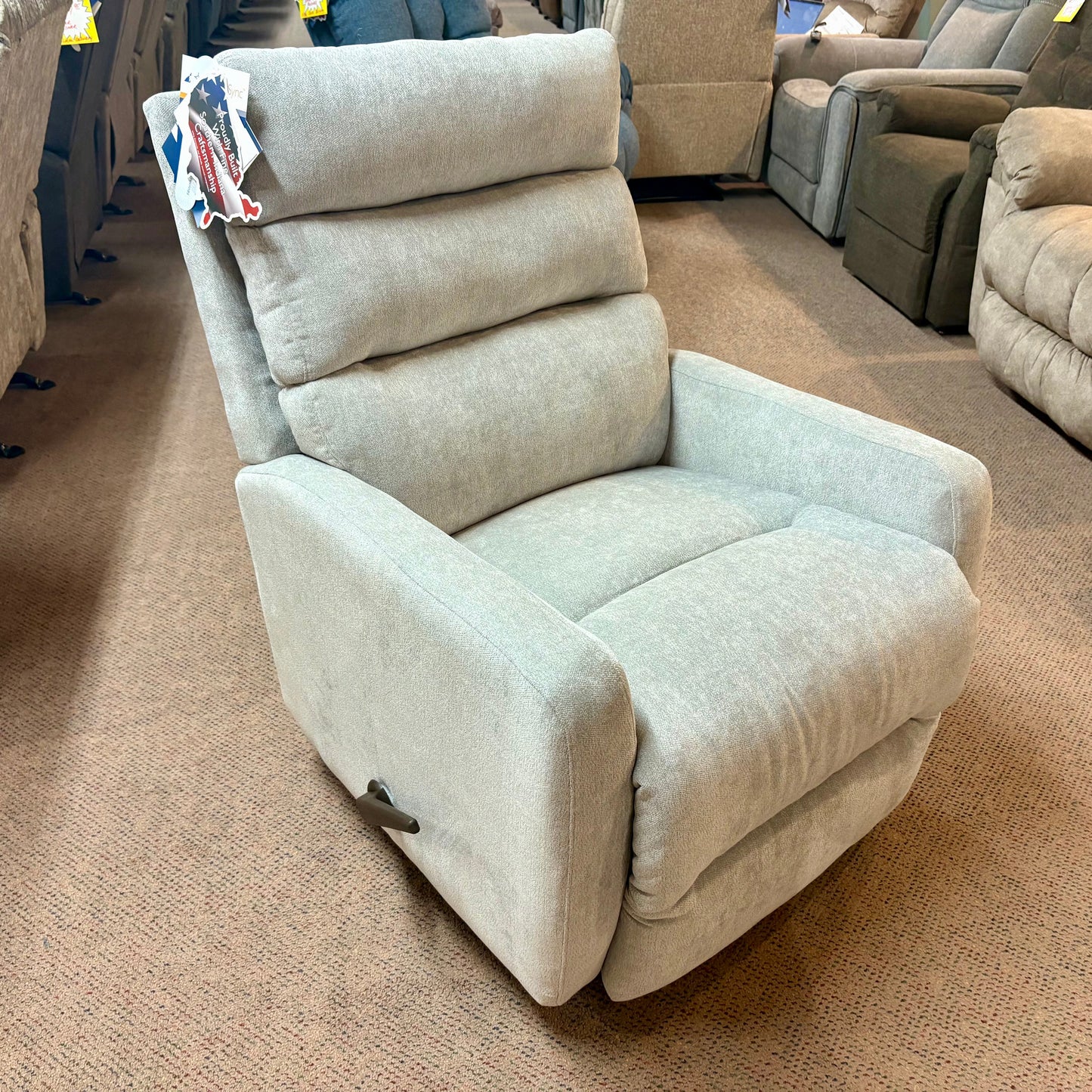 Kristisha Dove Wallsaver Recliner