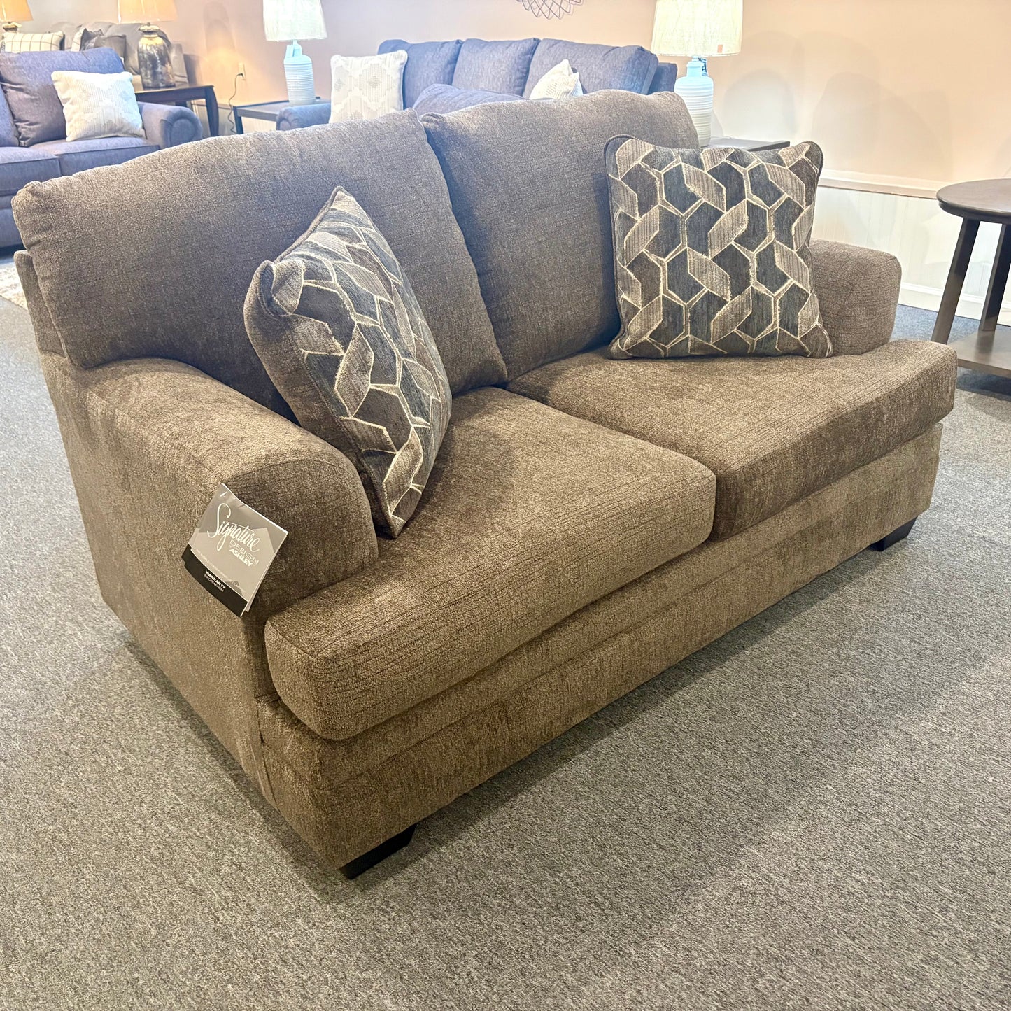 Stonemeade Loveseat