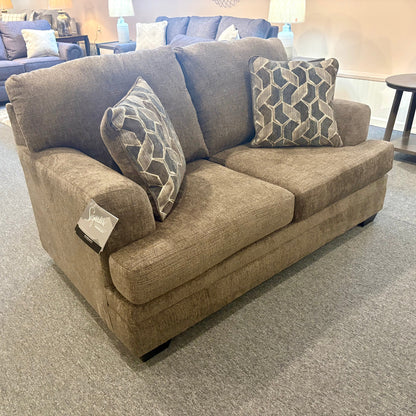 Stonemeade Loveseat