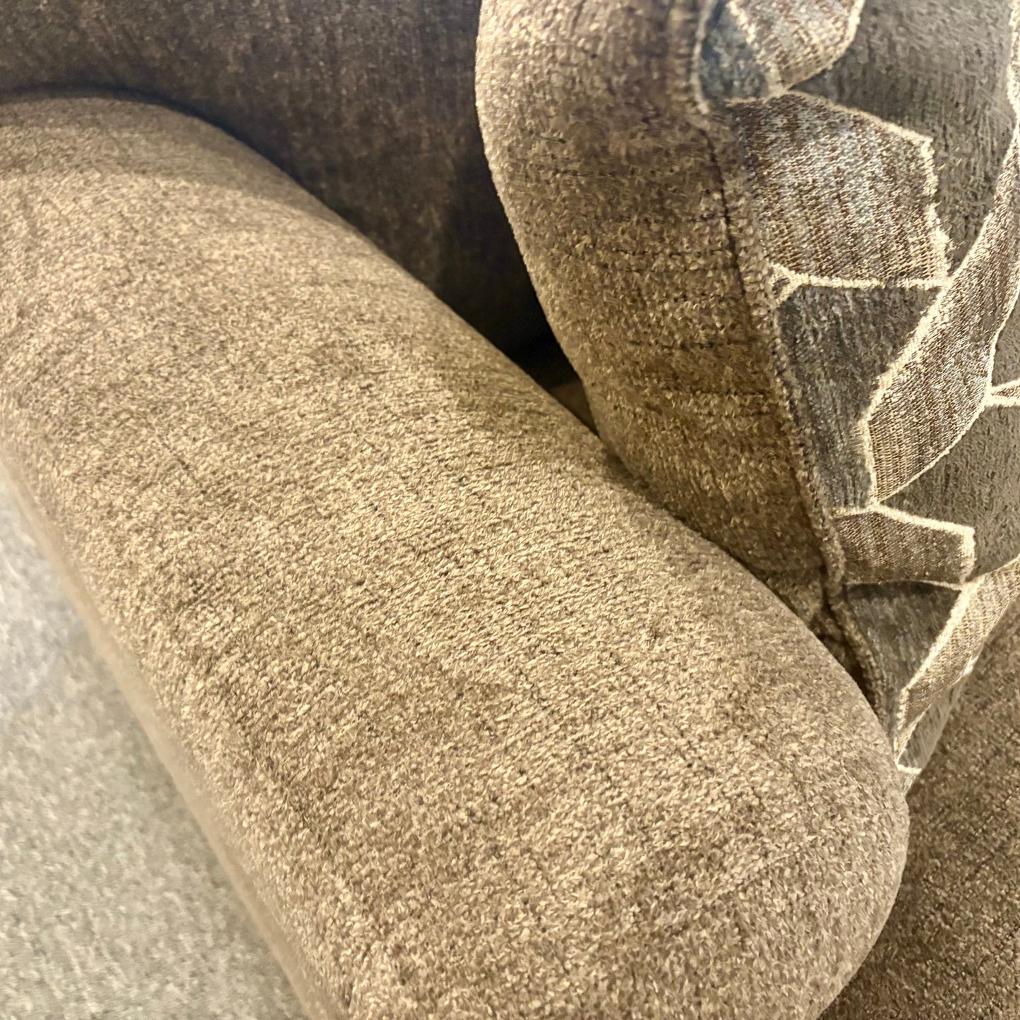 Stonemeade Loveseat