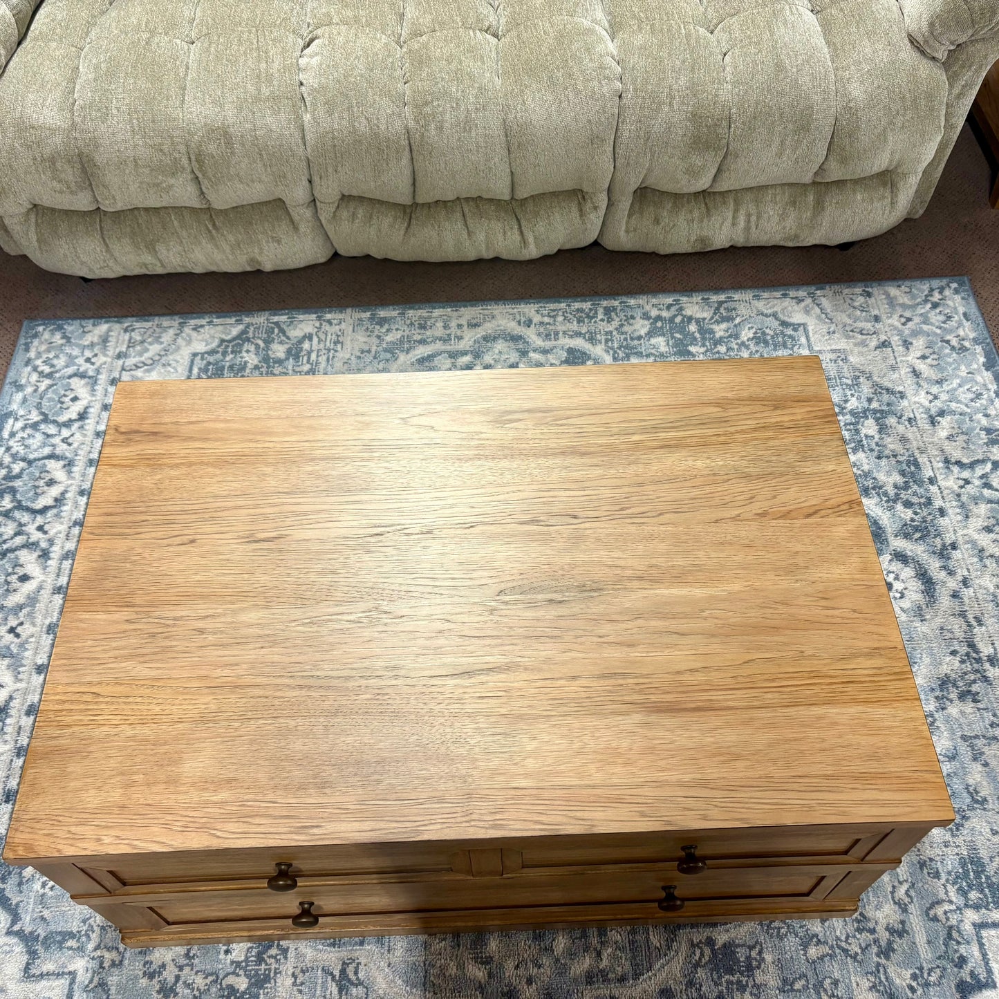 Sharlance Coffee Table with Lift Top