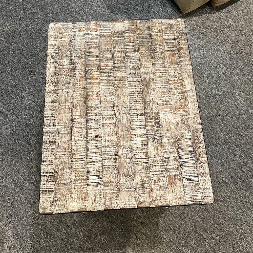 Cottage Living Chairside Table