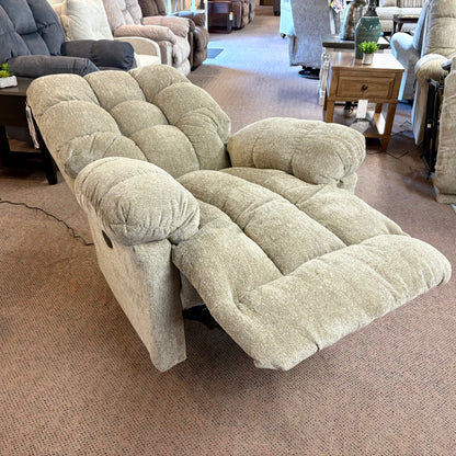 Everlasting Platinum Power Wallsaver Recliner