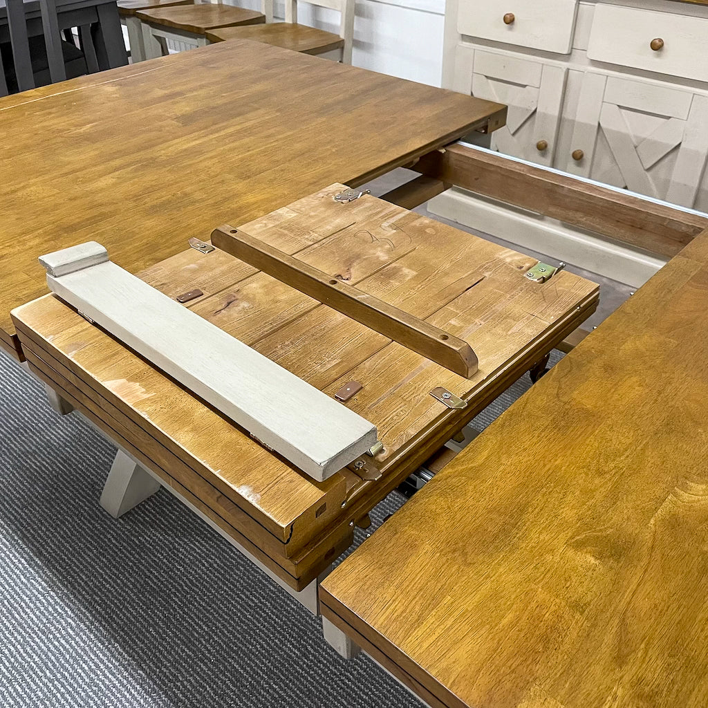 Quinton Pedestal Table & 6 Chairs