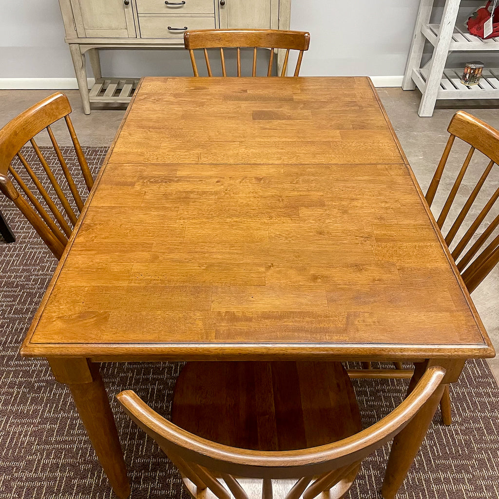 Creations Table & 4 Chairs