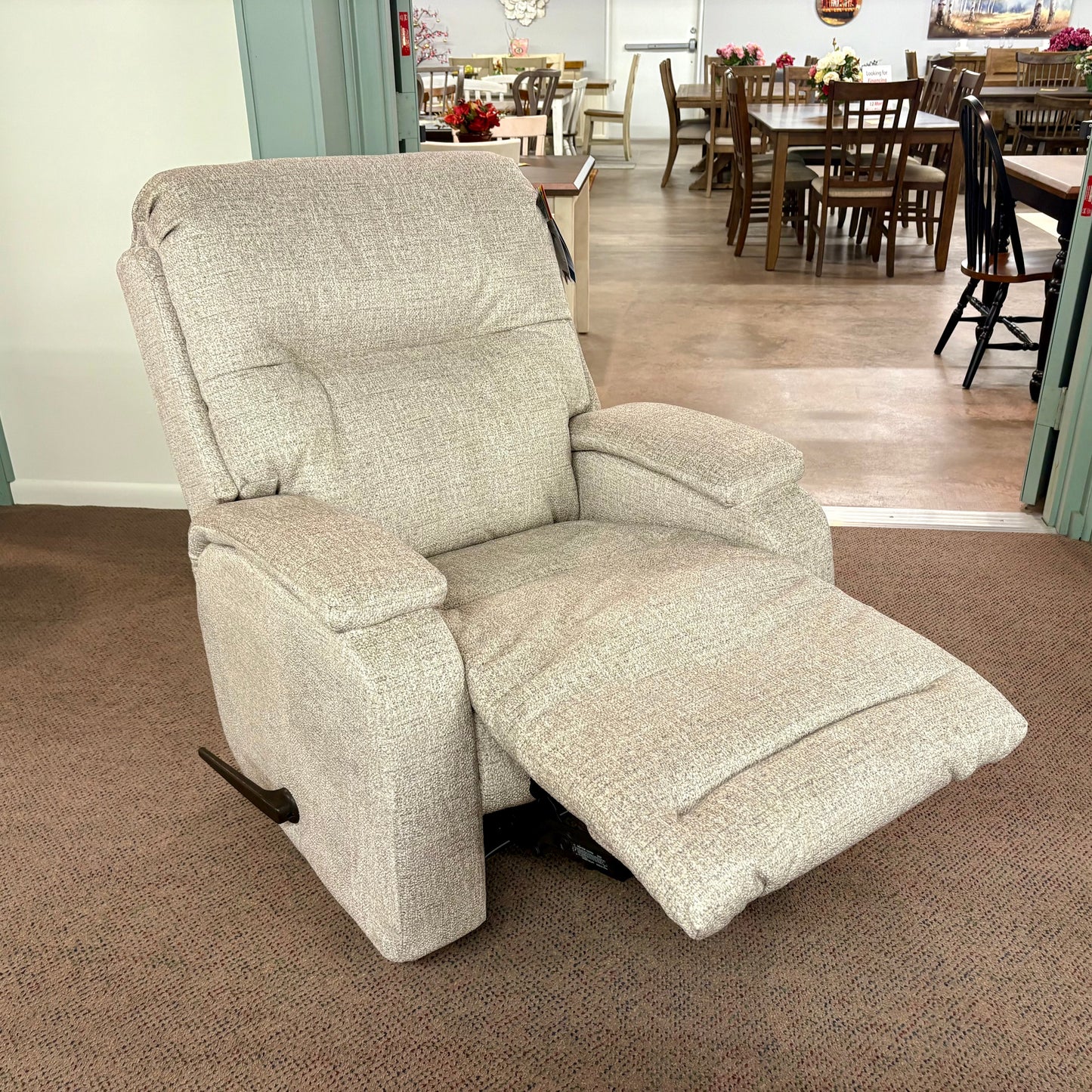 Maverly Desert Wallsaver Recliner