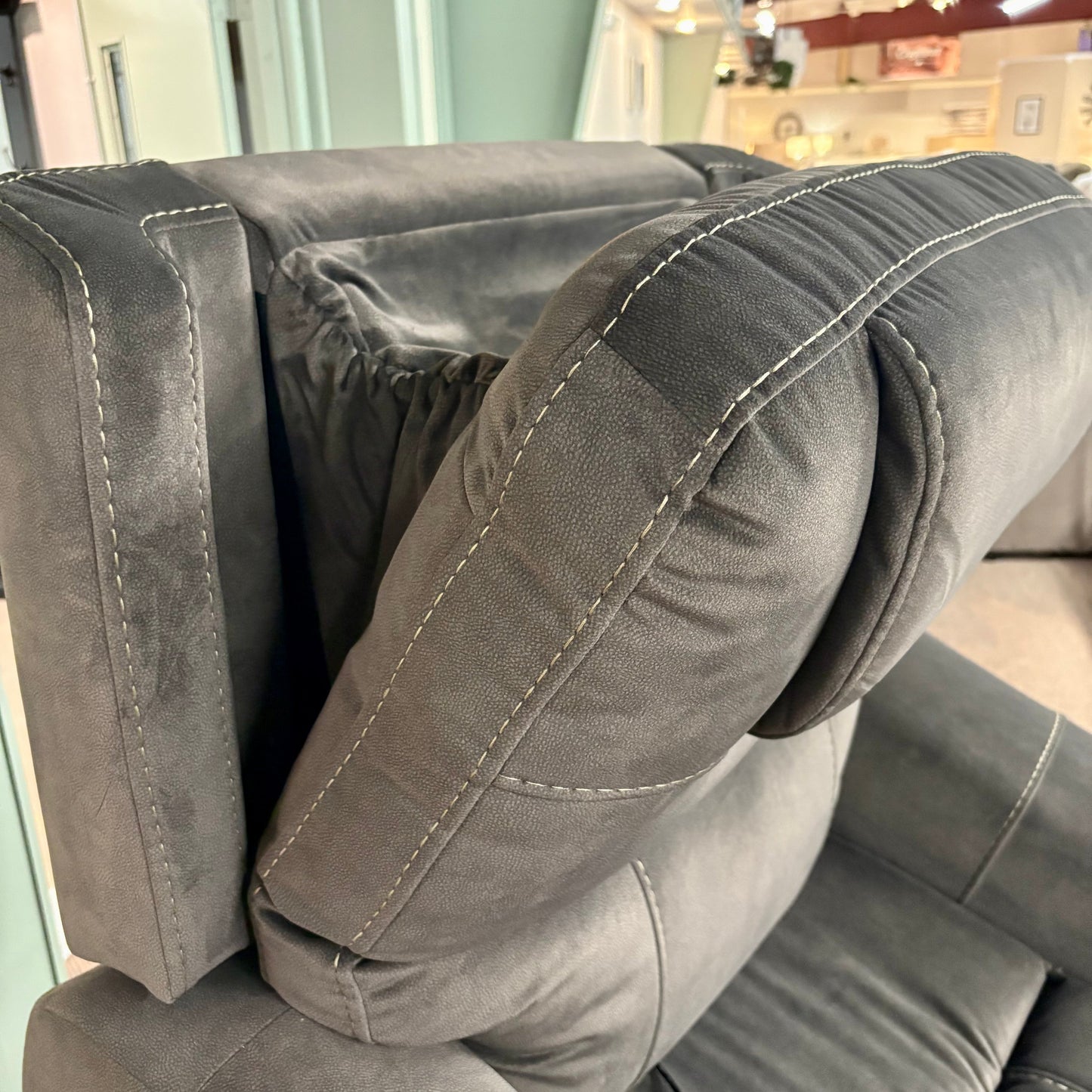 Elite Mink Lift Chair