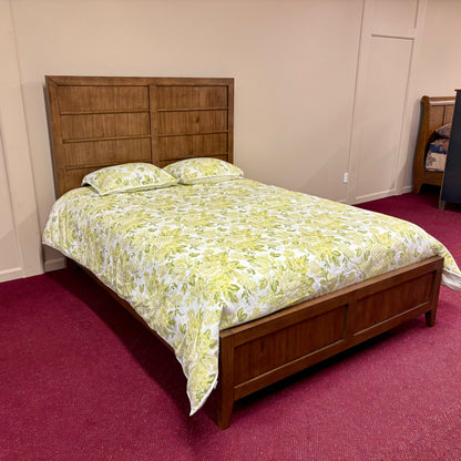 Shaker Queen Bed