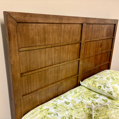 Shaker Queen Bed