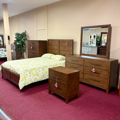 Shaker Dresser & Mirror