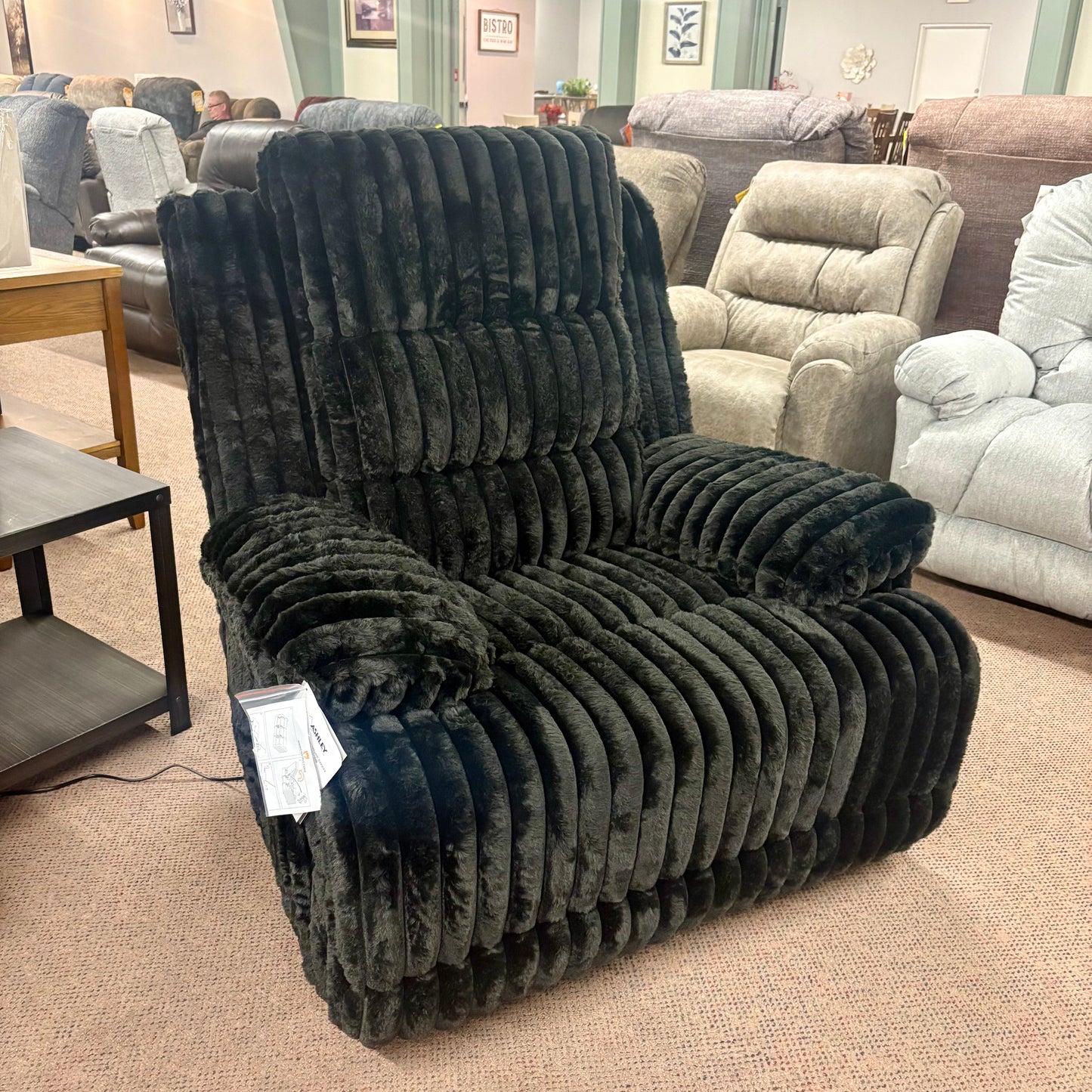 Technique Power Rocker Recliner