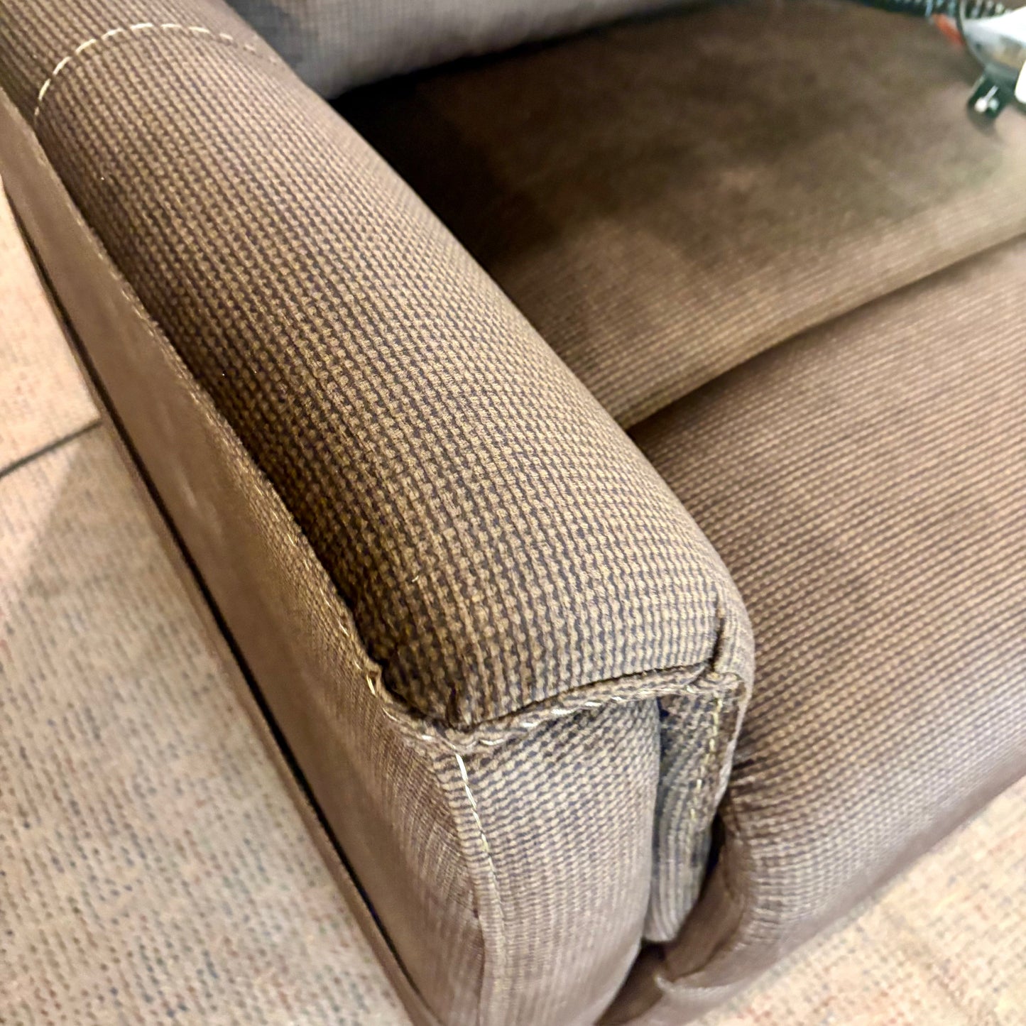 Trio Mezzo Java Lift Chair