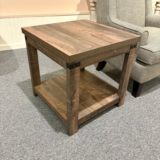 Hollum End Table