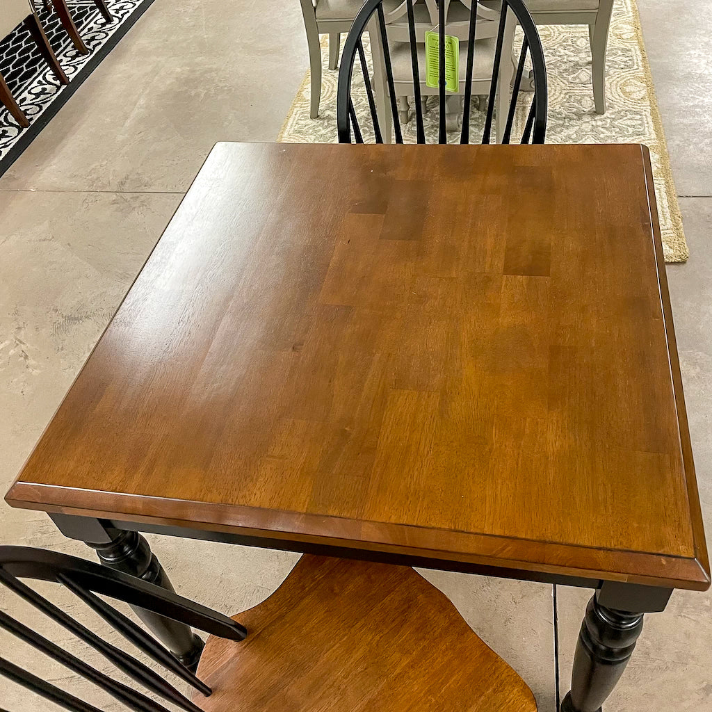 Simple Turning Leg Table & 2 Chairs
