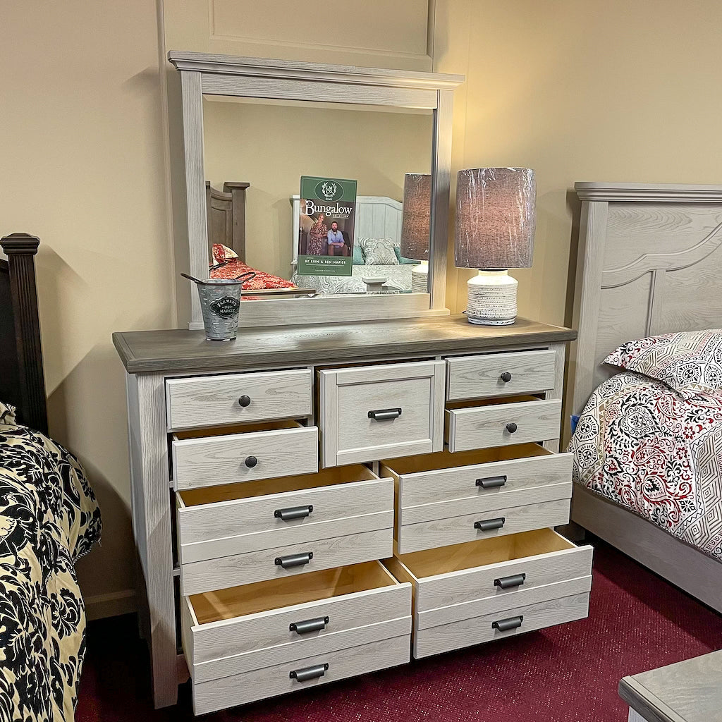 Bungalow Dresser & Mirror