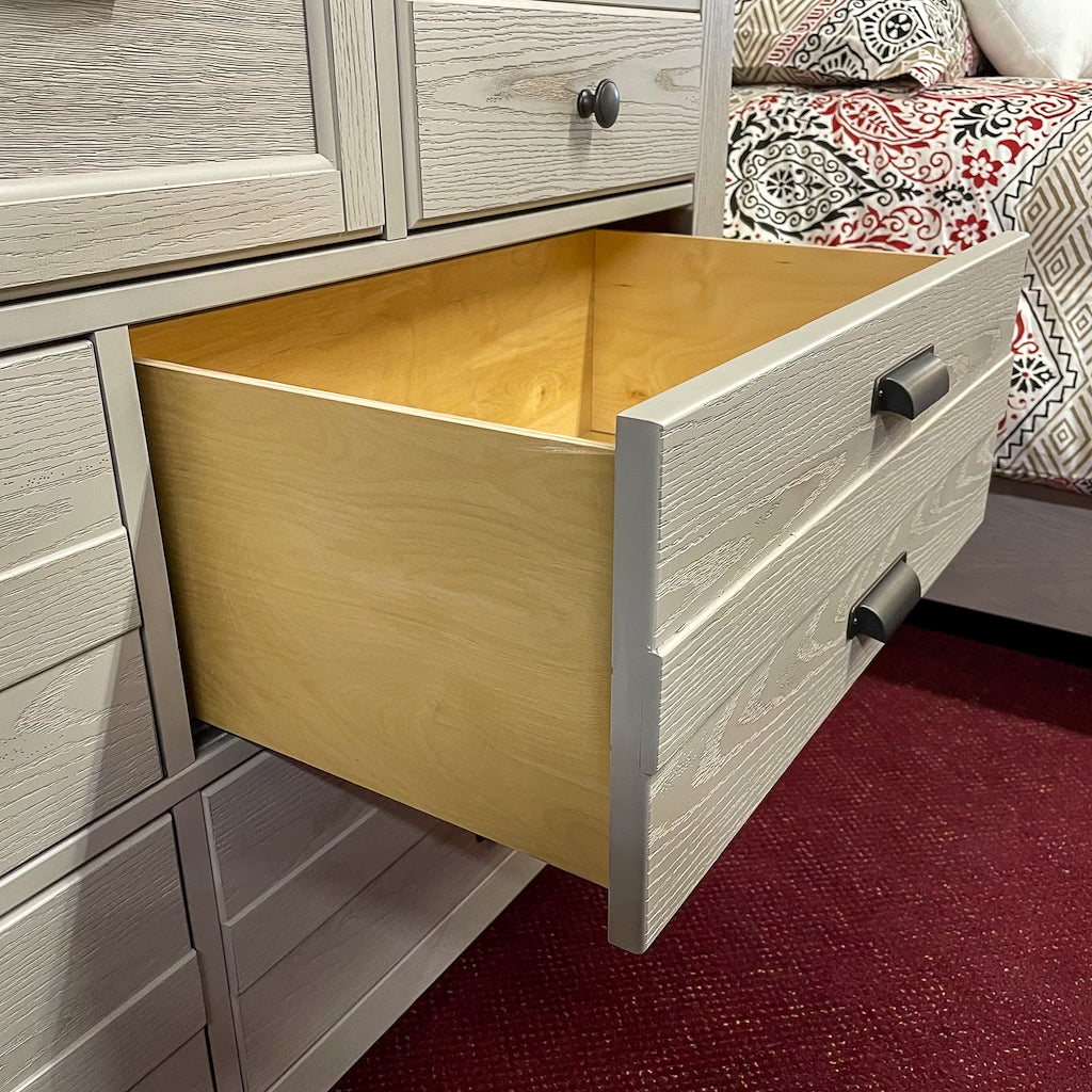 Bungalow Dresser & Mirror