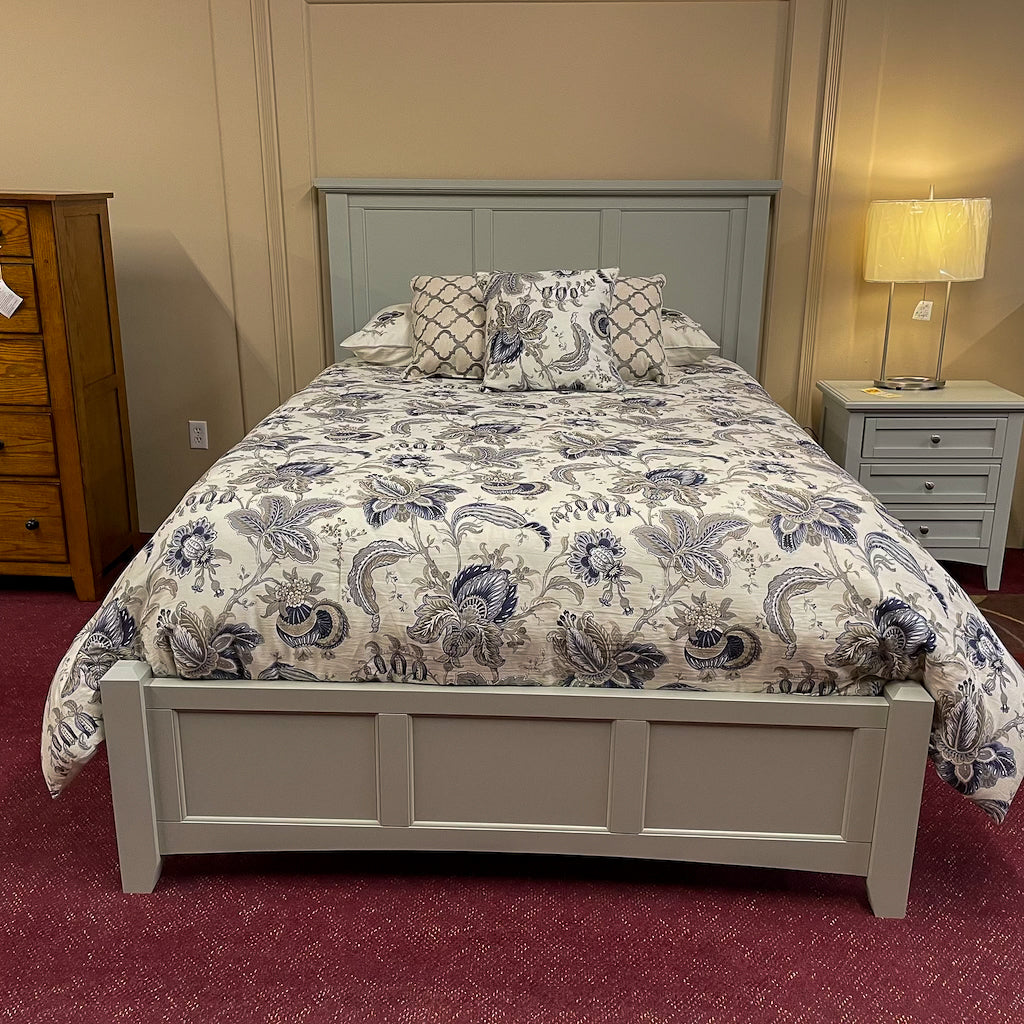 Moe Gray Mansion Bed