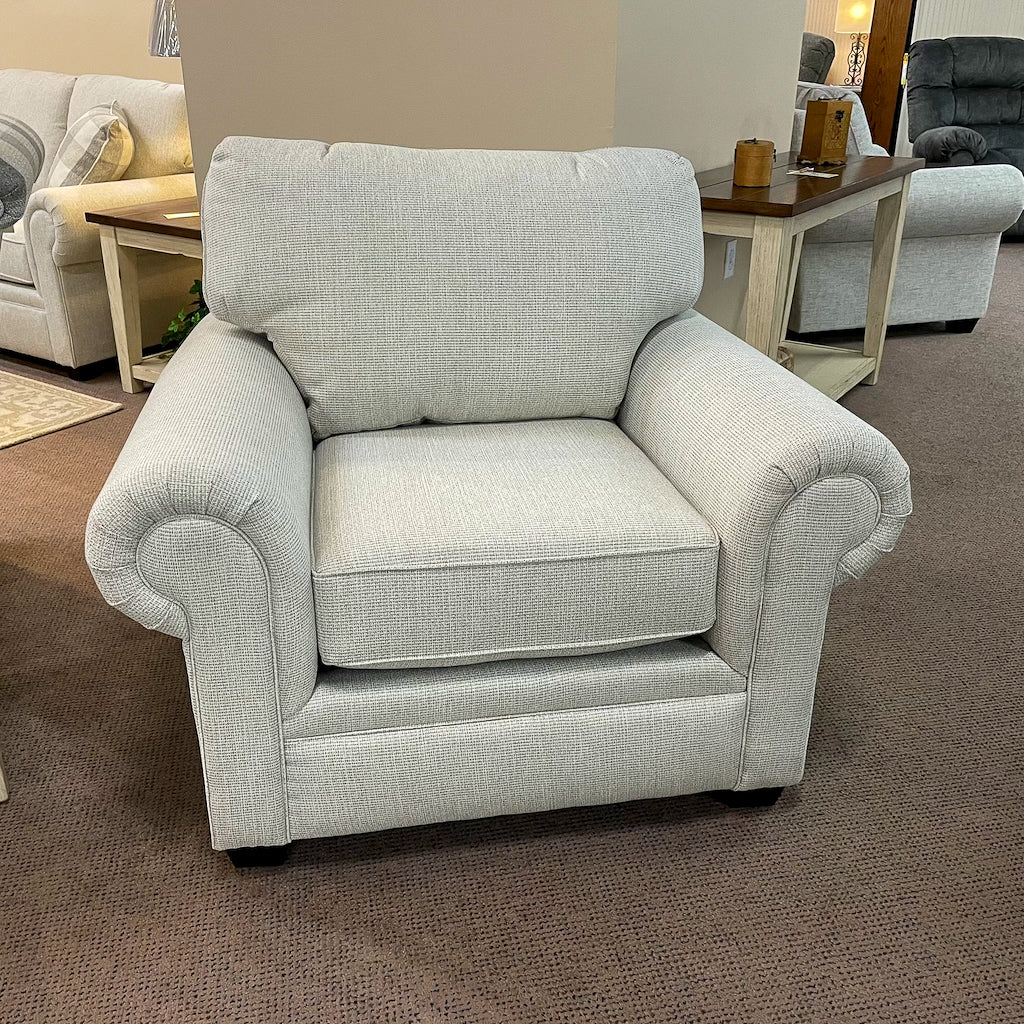 Brett Invitation Linen Chair